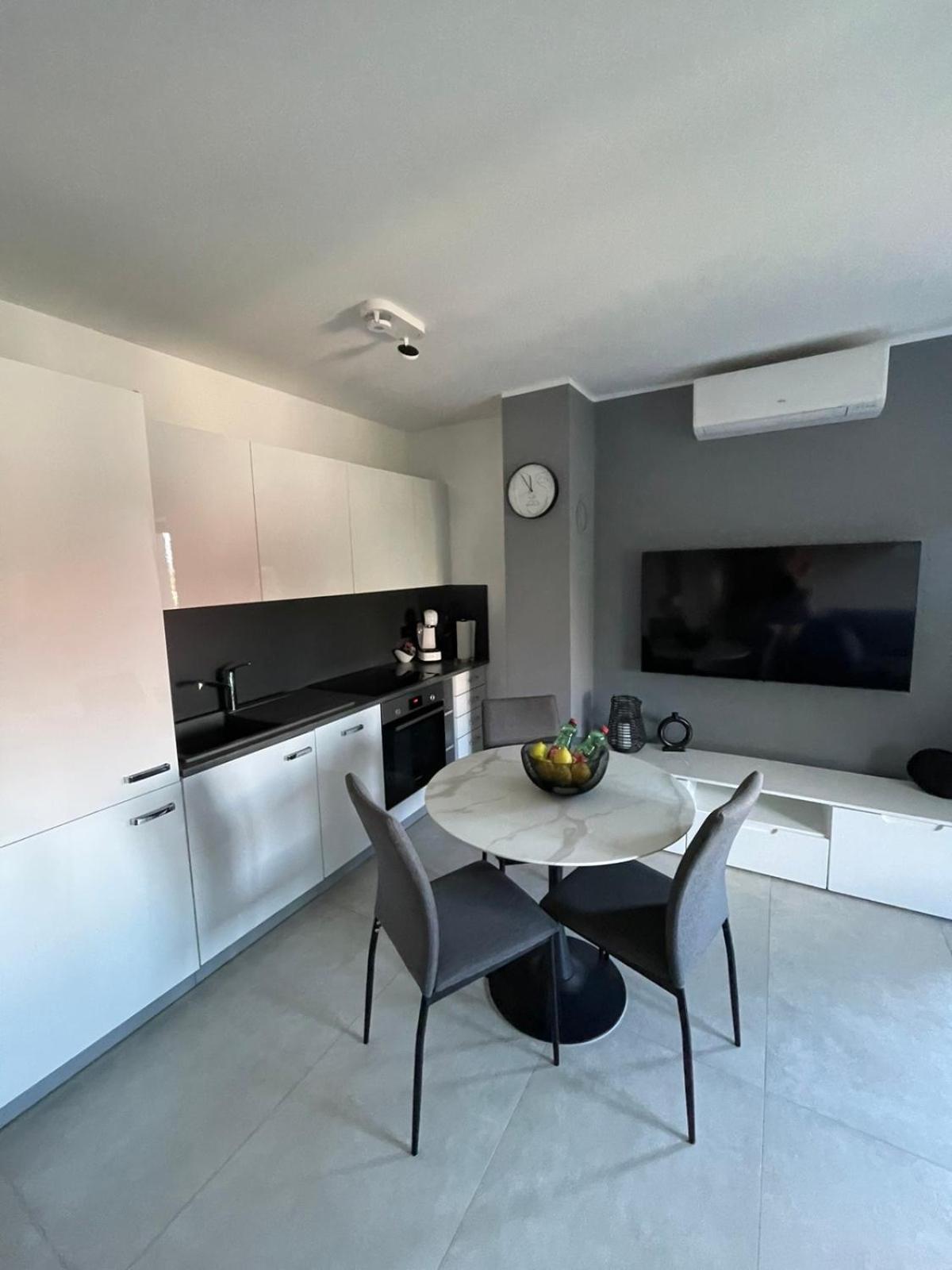 Rijeka Relax Apartment With Parking Екстериор снимка